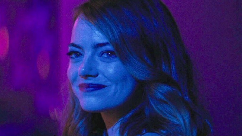 Two-Line Shayari for Girl’s Smile In Hindi